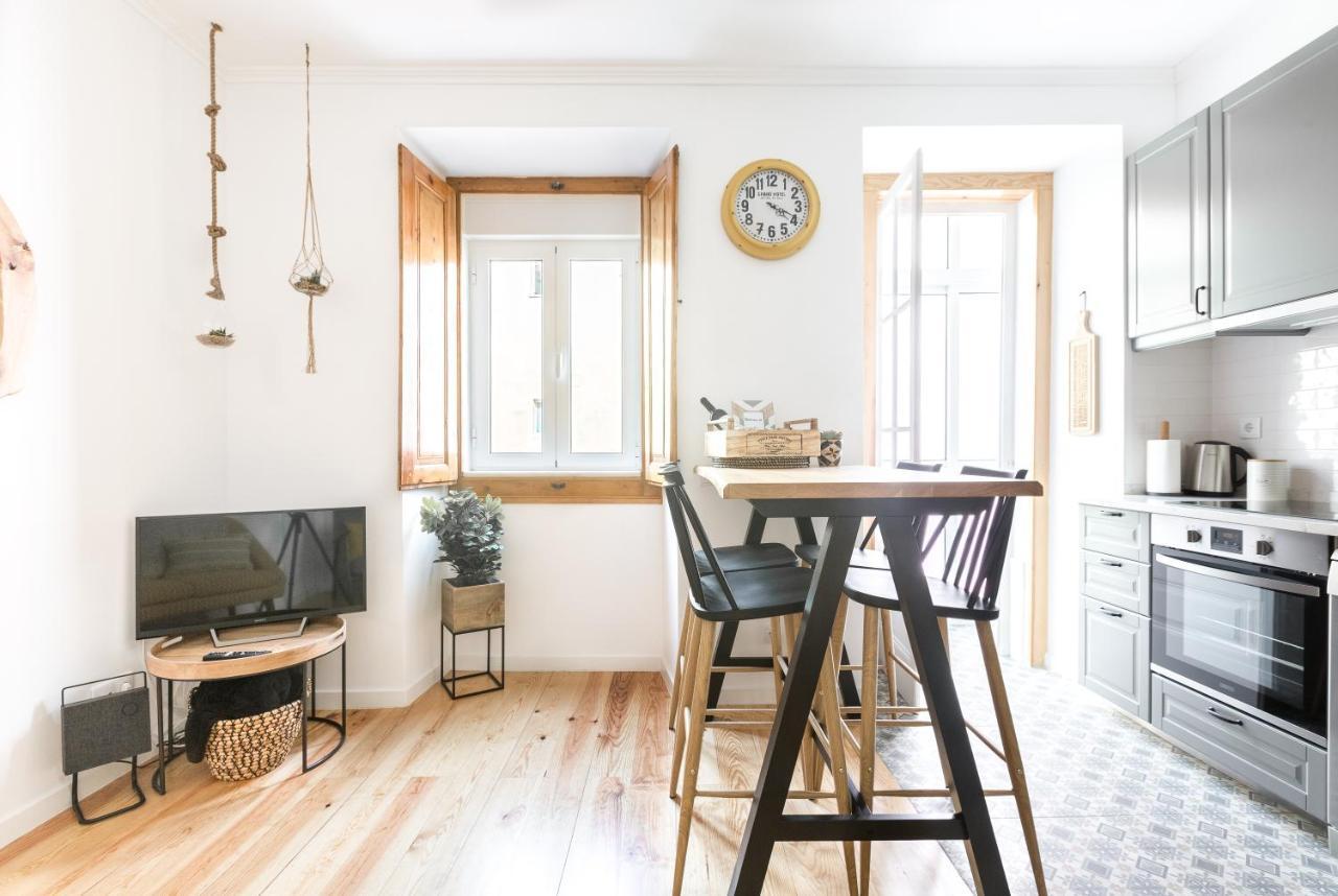 Appartement Feel In Stunning Renovated Nest In Graça Lisboa